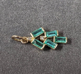 18k Gold Zambian Emerald with Diamond Pendant - K Jewelry Accessories