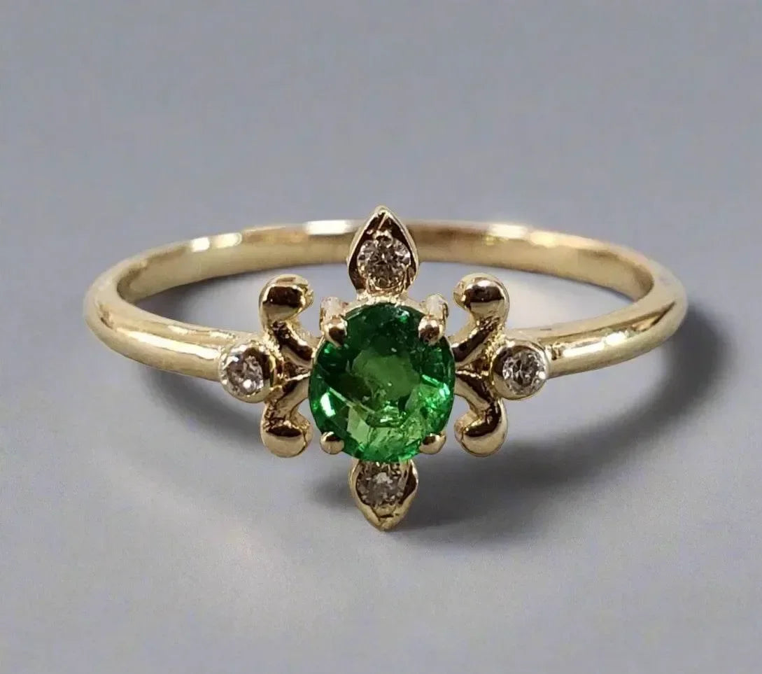 14k Gold Oval Shape Tsavorite and Diamond Ring - K Jewelry Accessories