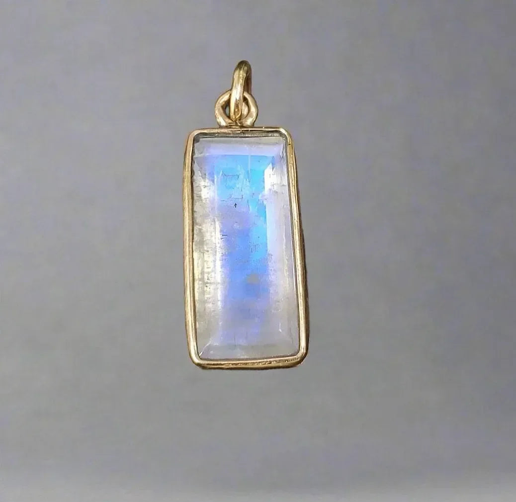 14k Gold Bezel Set Moonstone Baguette Pendant - K Jewelry Accessories