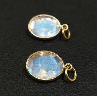 18k Gold Blue Schiller Rainbow Moonstone Pendant - K Jewelry Accessories