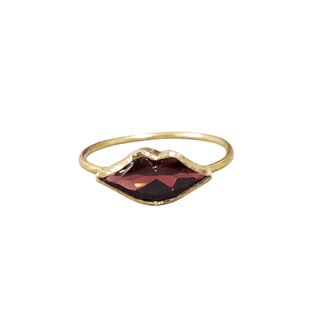 18k Gold Red Garnet Lips Dainty Ring - K Jewelry Accessories