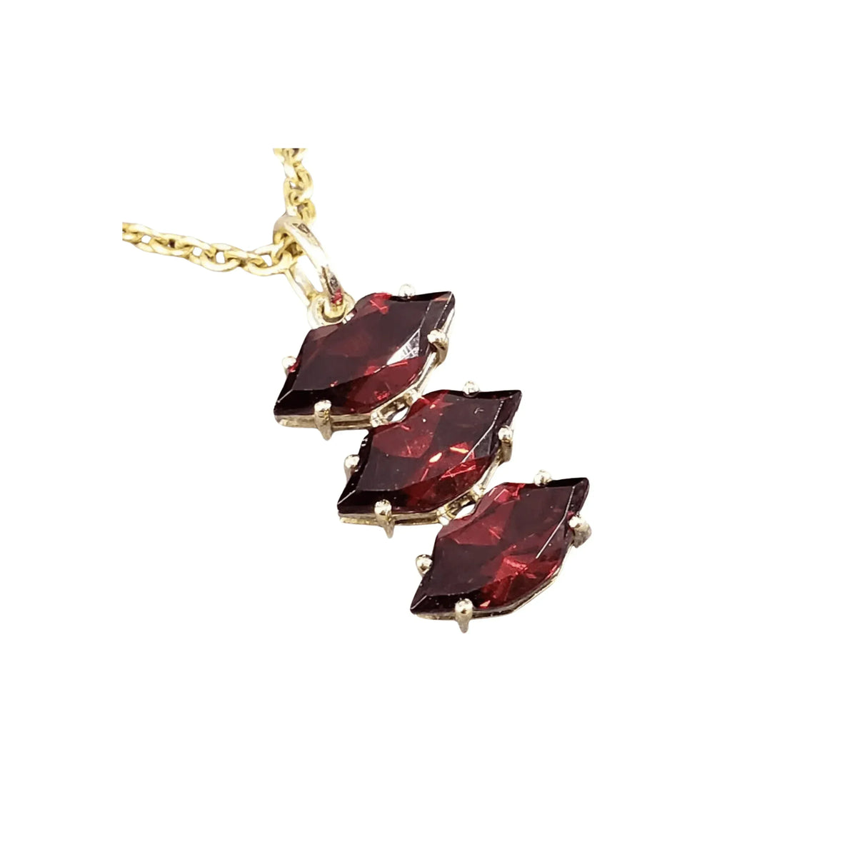 14K Gold Red Garnet Lips Pendant Made with Natural stones - K Jewelry Accessories