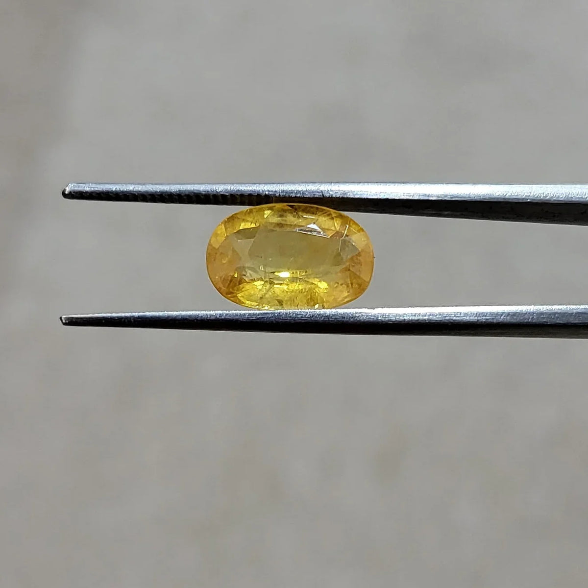 4.20 ct. Natural Yellow Sapphire Oval Shape -#YS18