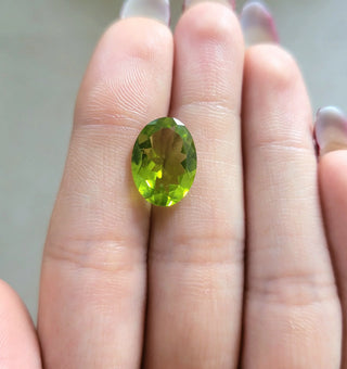 4.50 ct. Natural Green Peridot Oval Shape - #PD47