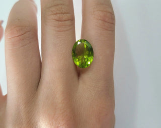 4.50 ct. Natural Green Peridot Oval Shape - #PD47