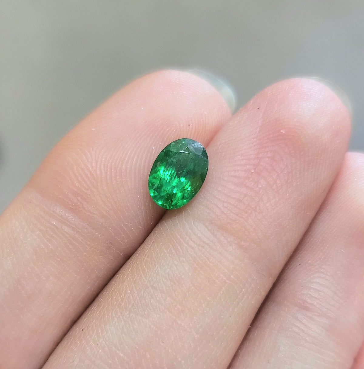 1.20 ct Natural Green Tsavorite Oval shape - #TS26
