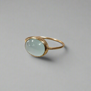 14k Gold Natural Oval Aqua Chalcedony Ring