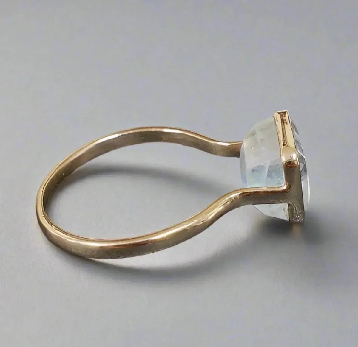 Blue Schiller Rainbow Moonstone 14k Gold Ring - K Jewelry Accessories