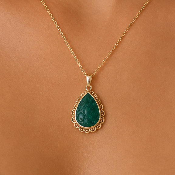 Pendentif en or 14 carats avec rubis et émeraude