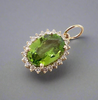 Rare Oval Green Peridot with Brilliant Cut Diamond 14k Gold Pendant - K Jewelry Accessories