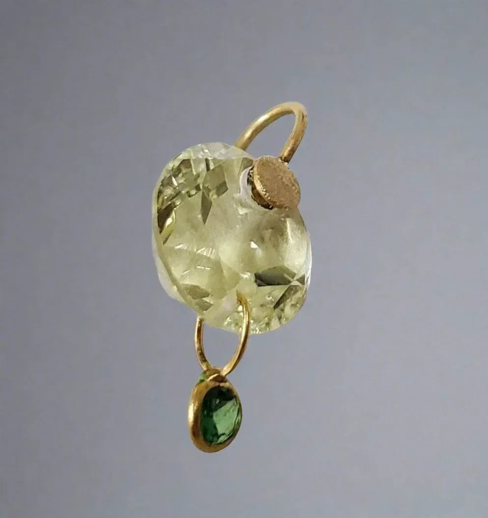 18k Gold Round Lemon Quartz with Tsavorite Pendant - K Jewelry Accessories