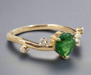 14k Gold Tsavorite and Brilliant Cut Diamond Ring - K Jewelry Accessories