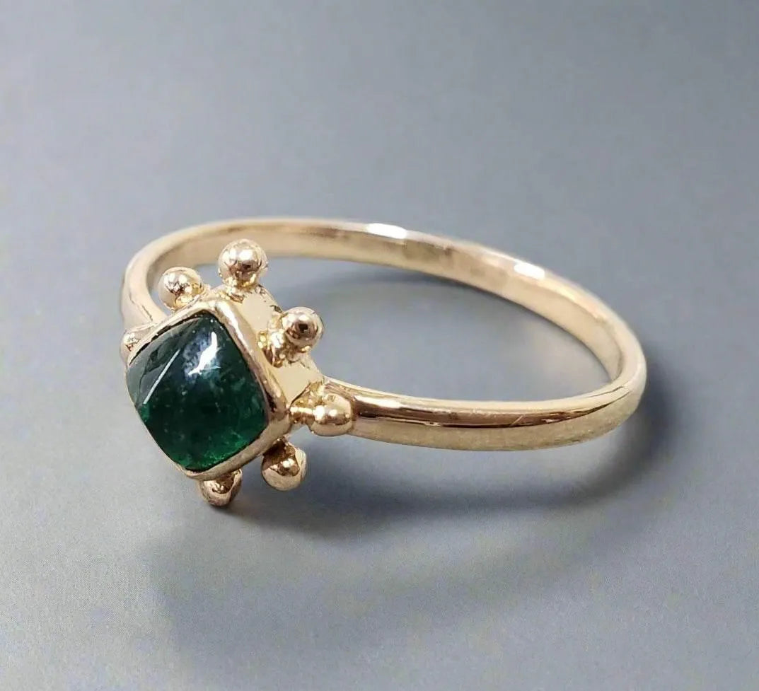 14k Gold Sugar Loaf Emerald Ring - K Jewelry Accessories