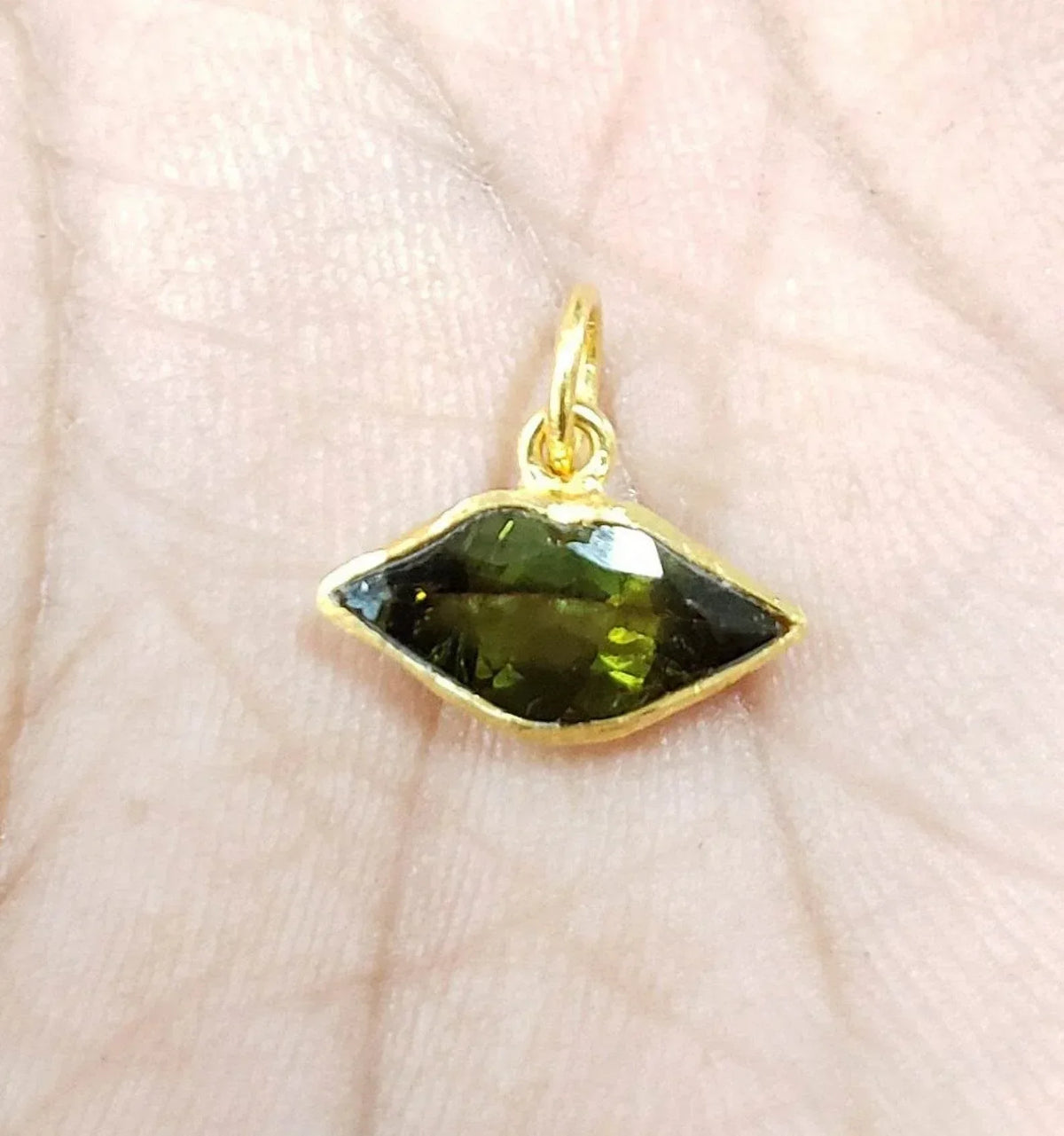 18k Rare Green Tourmaline Gold Lips Pendant - K Jewelry Accessories