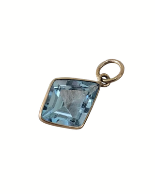 14k Gold Blue Topaz Necklace – Modern Geometric Cut Pendant