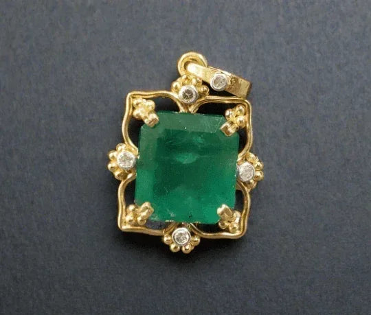 14k Gold Zambian Emerald & Diamond Pendant - K Jewelry Accessories