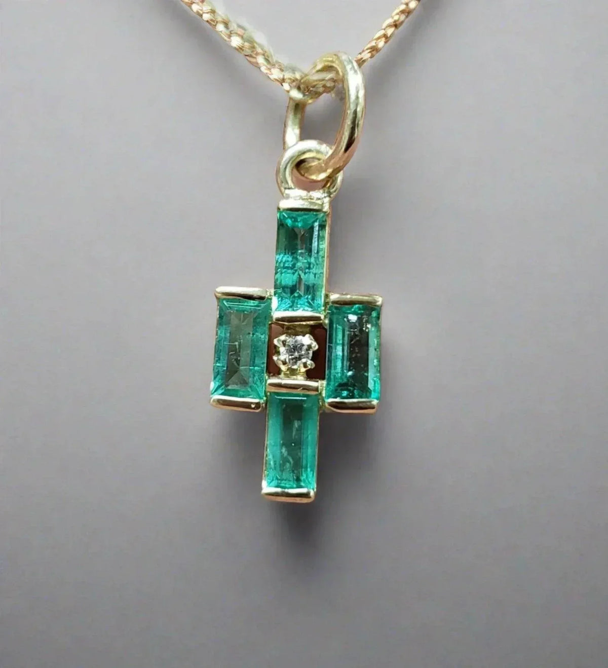 18k Zambian Emerald Gold & Diamond Pendant - K Jewelry Accessories