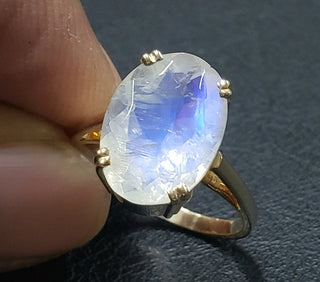 14k Gold Rainbow Moonstone Ring: Oval Blue Flash Jewelry