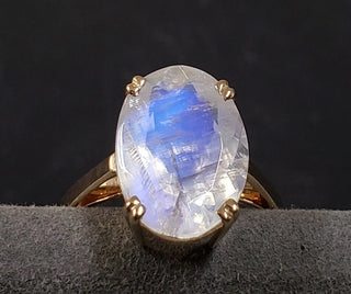 14k Gold Rainbow Moonstone Ring: Oval Blue Flash Jewelry