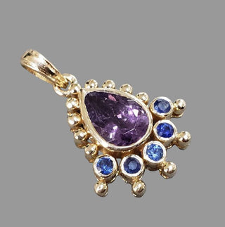 14k Gold Pear Tourmaline Pendant with Blue Sapphires - K Jewelry Accessories