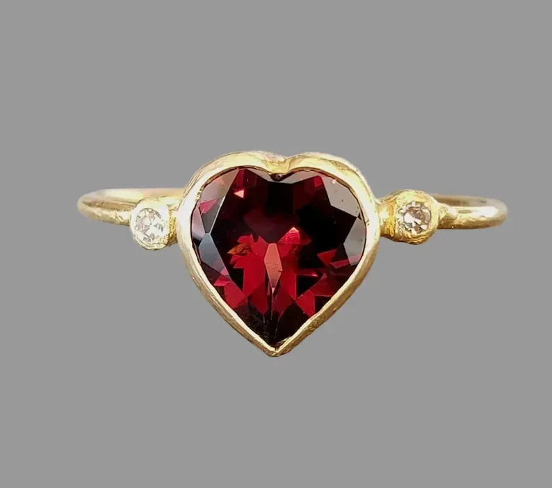 Handmade 18k Gold Red Garnet Heart Ring with Diamonds - K Jewelry Accessories