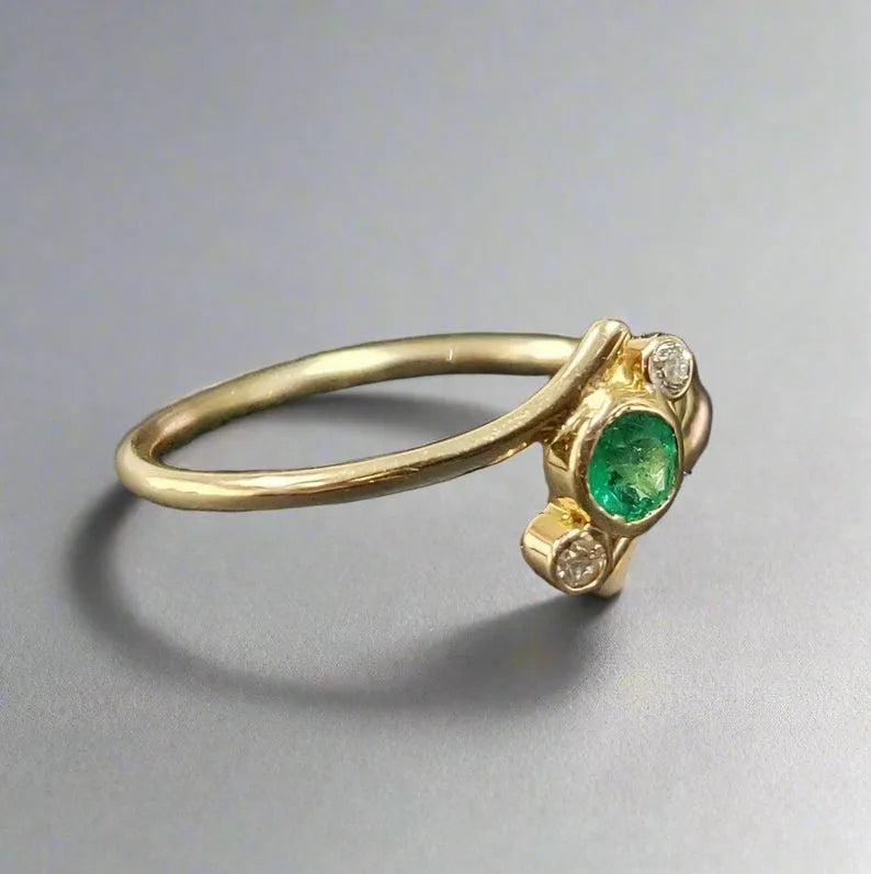 Handmade 18k Gold Emerald Ring with Diamond Accents