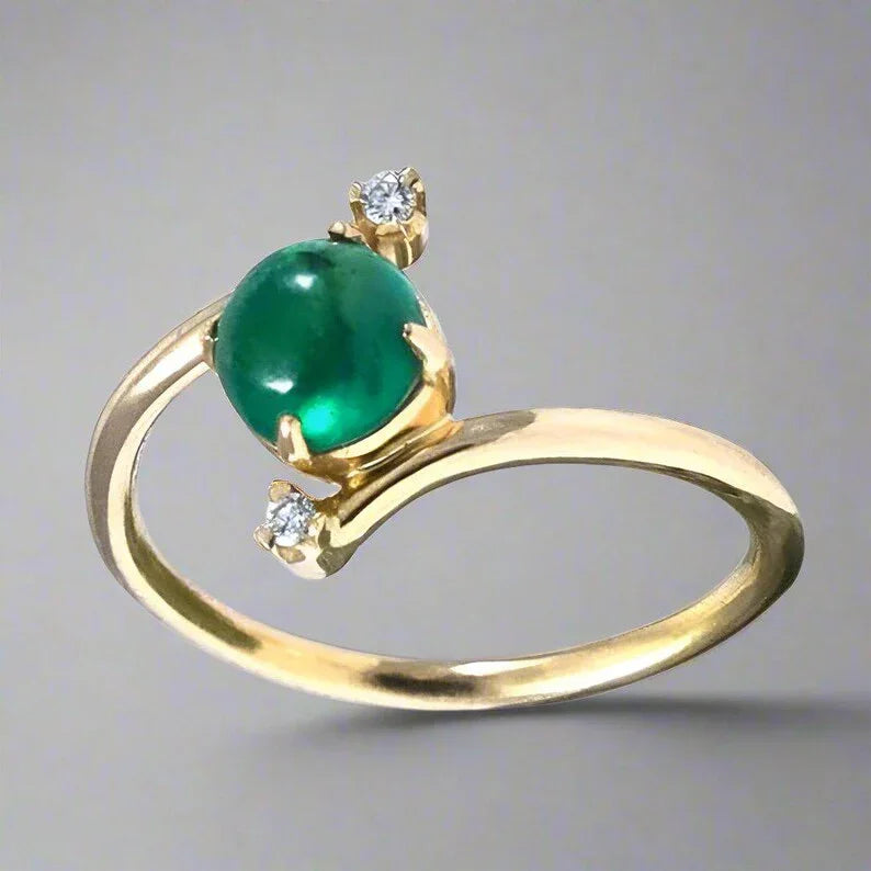 18K Gold Emerald Ring with Diamond Accents