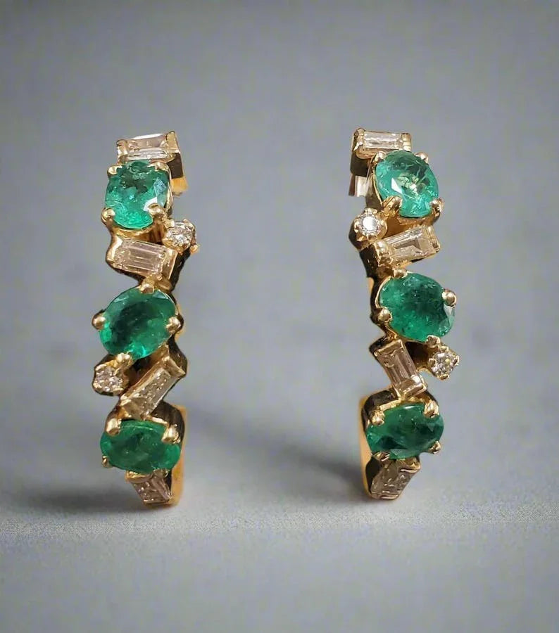 18k Gold Emerald & Baguette Diamond Stud Earrings