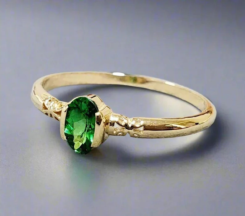 Minimal Oval Natural Tsavorite 14k Gold Ring For Women
