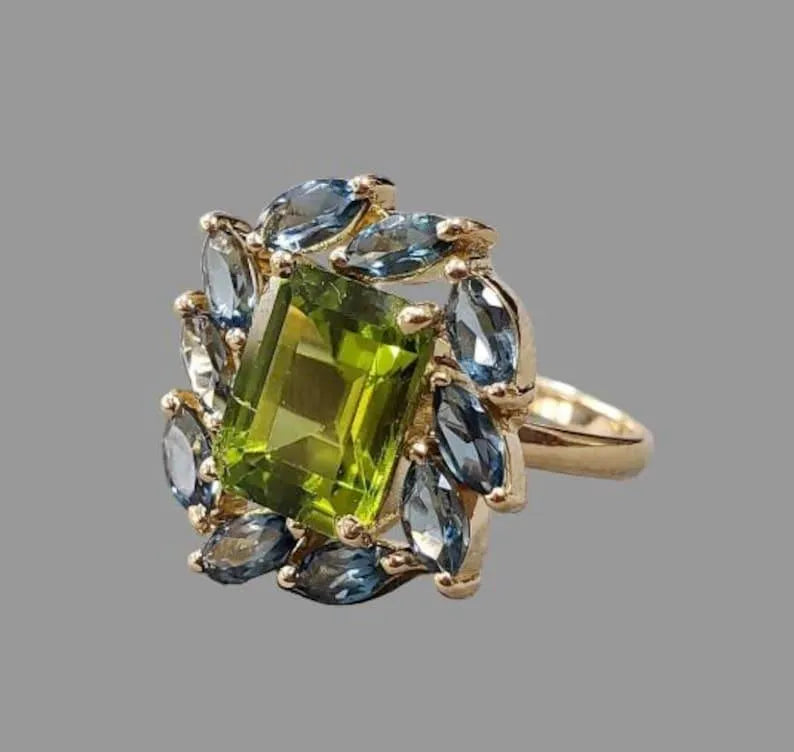 18k Gold Peridot and London Blue Topaz Ring - K Jewelry Accessories