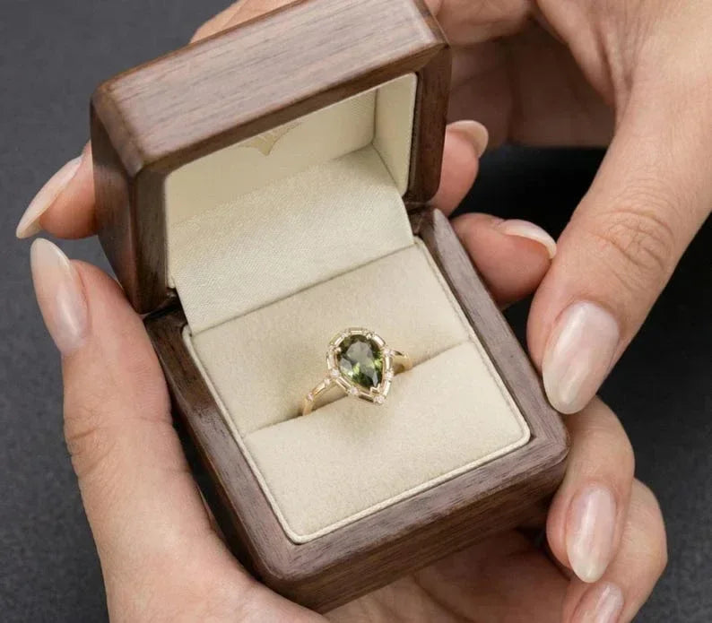 Pear Cut Green Tourmaline Diamond Ring - K Jewelry Accessories