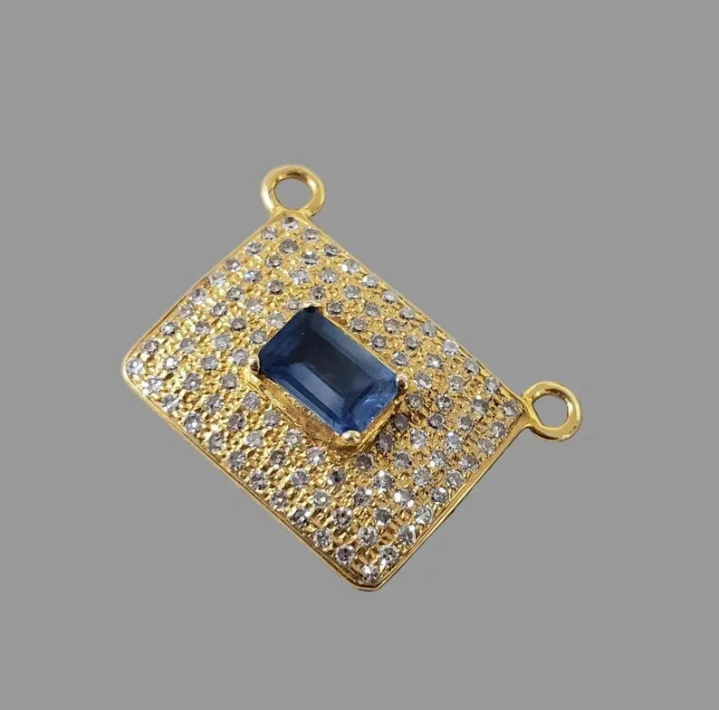 Pendentif pour femme en or 18 carats avec saphir bleu cabochon