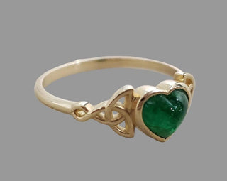 Bague en or 14 carats avec cœur en émeraude de Zambie et diamant taille brillant