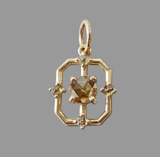 Pendentif coeur saphir jaune en or 14 carats