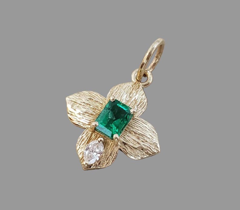 Pendentif en or 14 carats avec rubis et émeraude