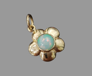 14 Karat Gold-Anhänger mit birnenförmigem Opal und Diamant