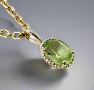 14k Gold Handmade oval peridot pendant - K Jewelry Accessories