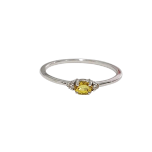Bague ovale délicate en or 14 carats et kyanite