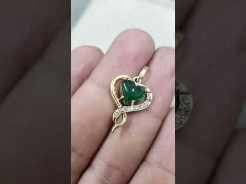 Cabochon Heart Emerald and Brilliant Cut Diamond 14k Gold Pendant