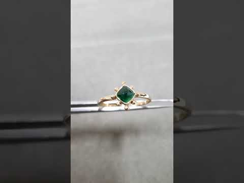 14k Gold Sugar Loaf Emerald Ring