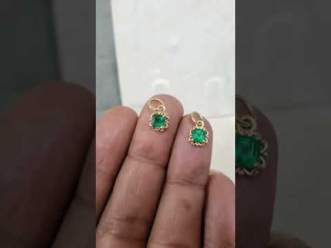 Pendentif en or 14 carats et émeraude verte
