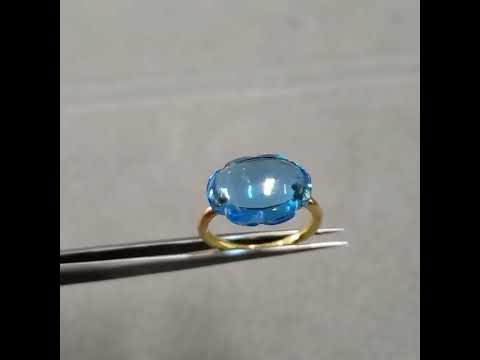 18k Gold Swiss Blue Topaz Ring Cloud Shape Elegant