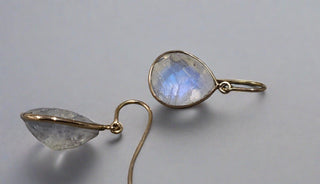 14k Gold Rainbow Moonstone Earrings - K Jewelry Accessories