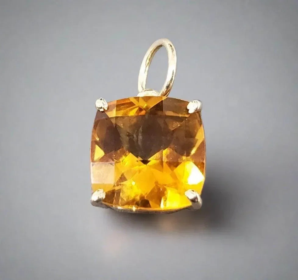 14k Cushion Shape Gold Citrine Pendant Beautiful jewelry - K Jewelry Accessories