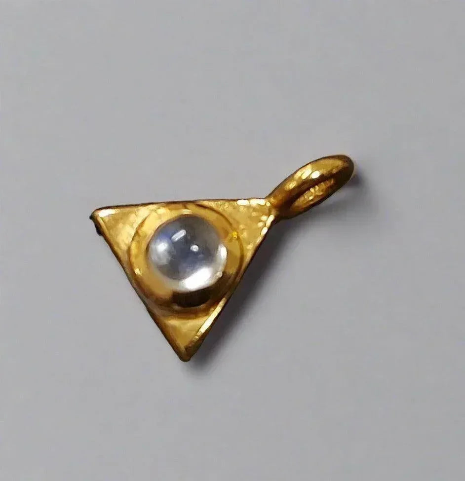 925 Gold Vermeil Rainbow Moonstone Charm Triangle Shape - K Jewelry Accessories