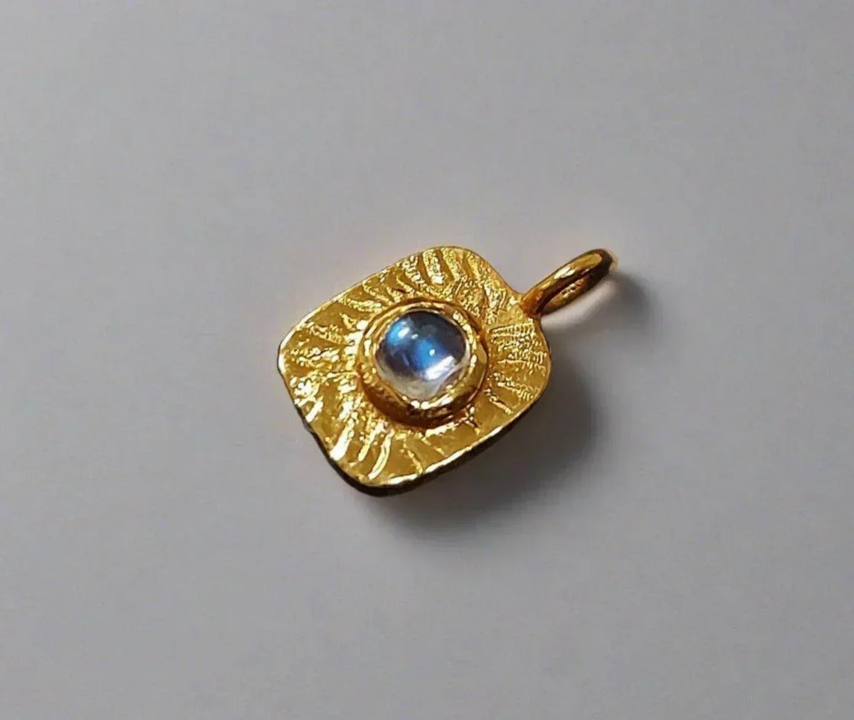 925 Gold Vermeil Rainbow Moonstone Charm Handmade - K Jewelry Accessories