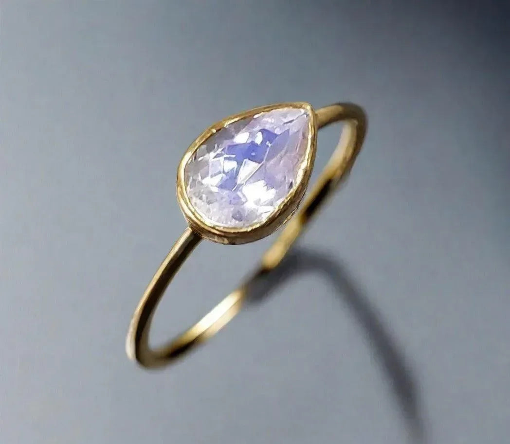 18k Gold Rainbow Moonstone Ring - K Jewelry Accessories