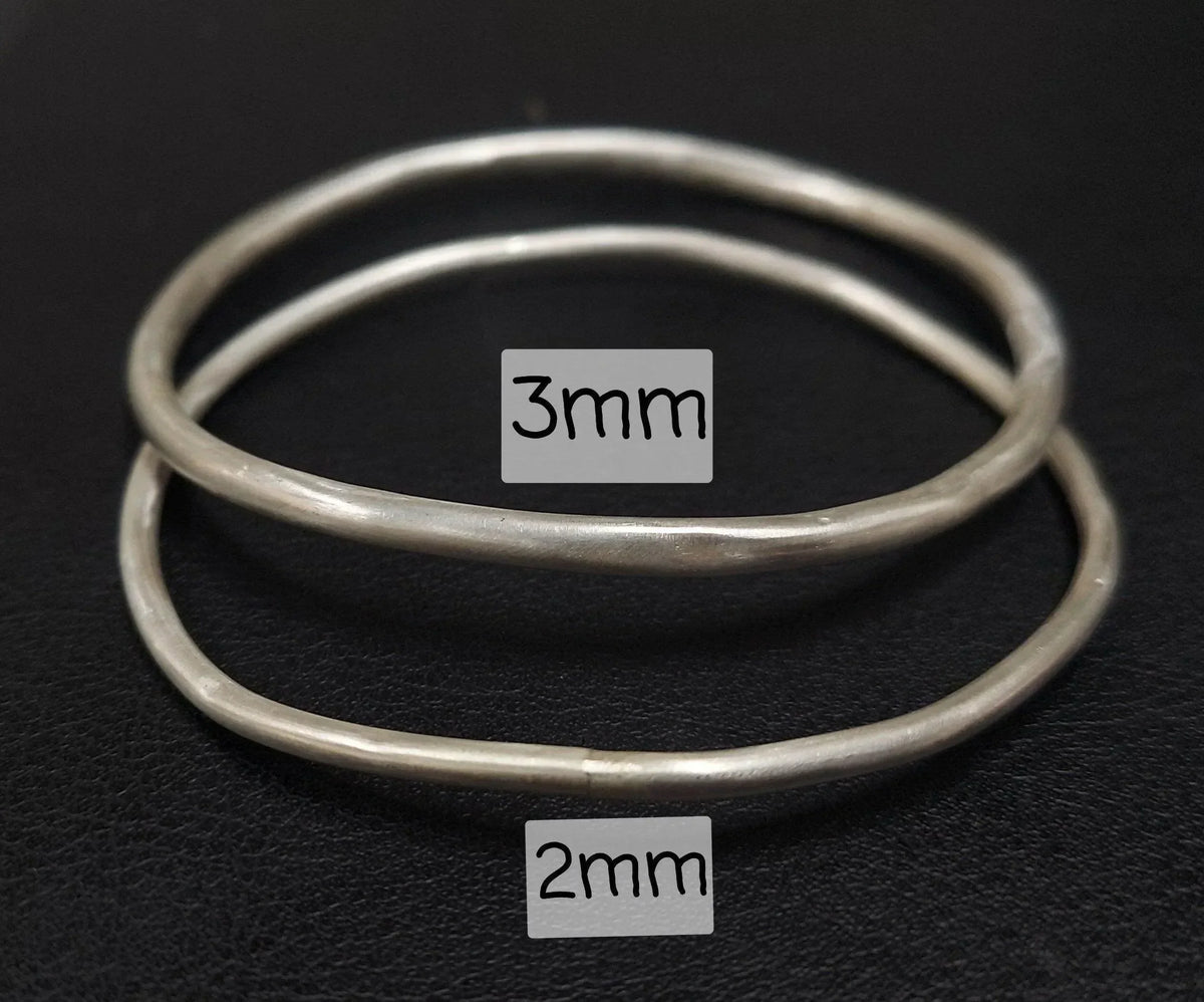 2mm and 3mm silver bangles, minimalist jewelry for elegant everyday wear