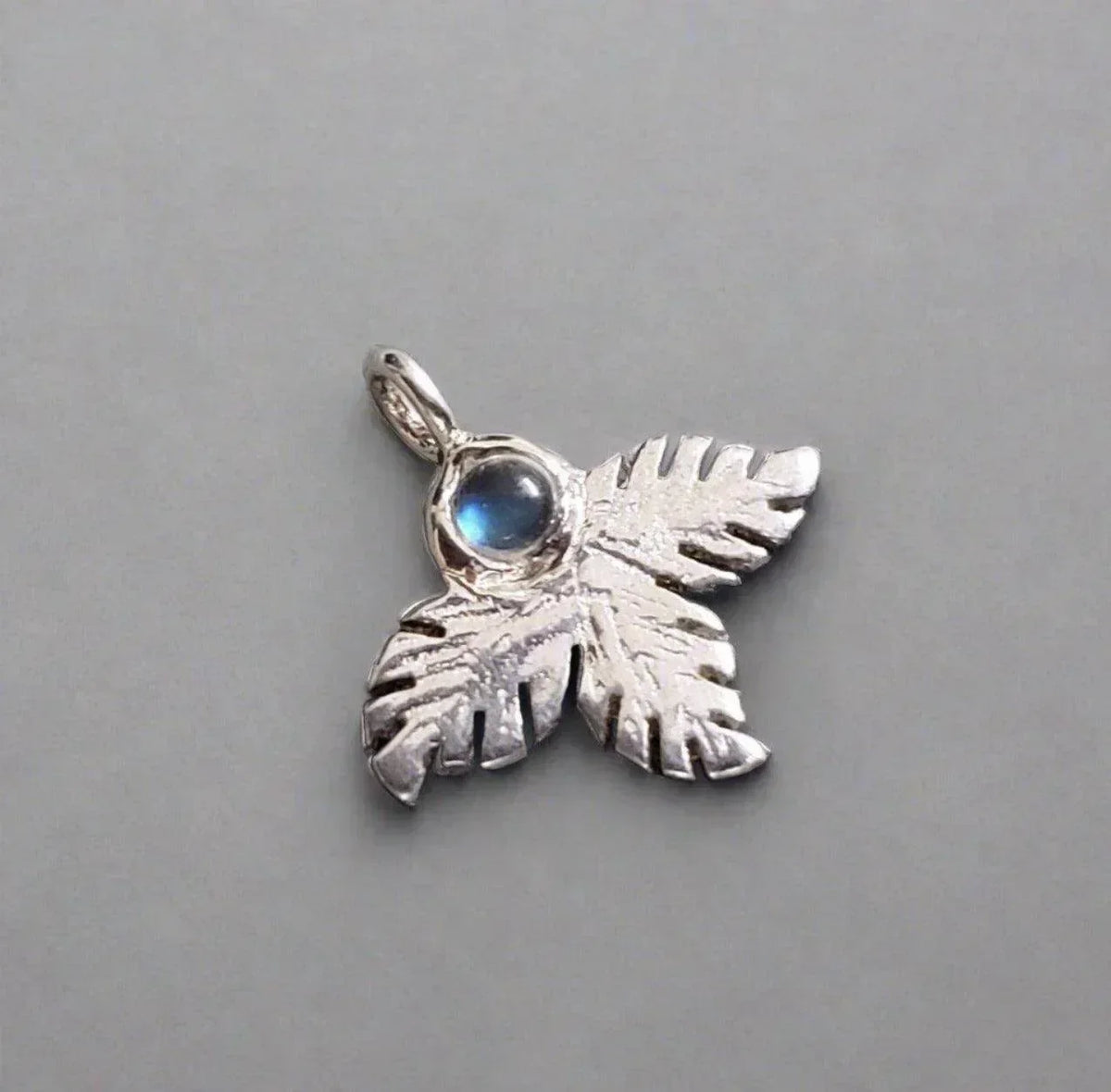 925 Silver Rainbow Moonstone Charm textured leaf - K Jewelry Accessories