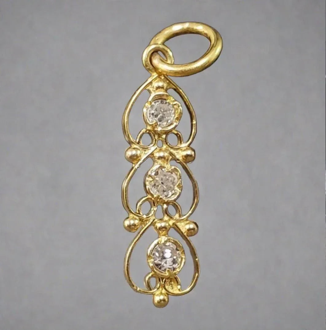 18k Gold Pendant Diamond three stone beautiful charm - K Jewelry Accessories